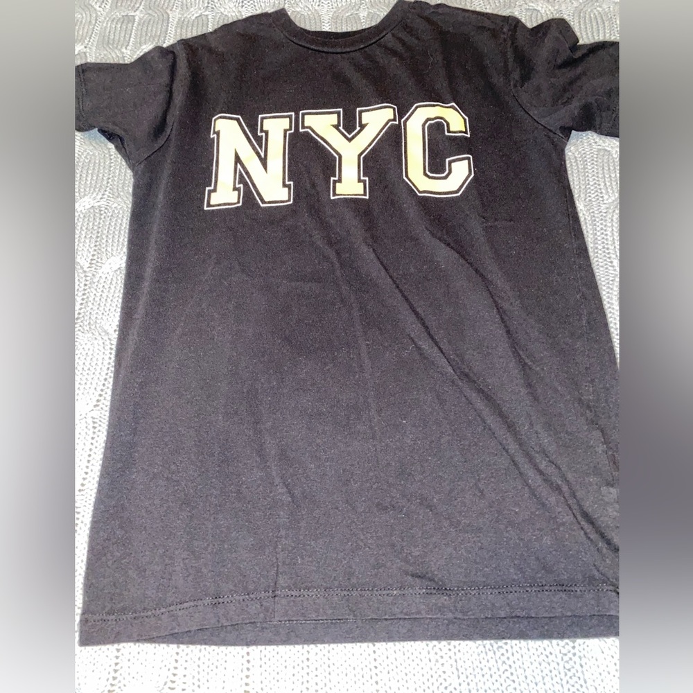 Forever 21 nyc shirt